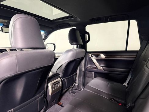 Used 2021 Lexus GX 460 Premium w/ Premium Package AWD/4WD image 24