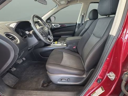 Used 2017 Nissan Pathfinder SV AWD/4WD image 8