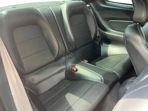 Used 2019 Ford Mustang GT Premium w/ GT Performance Package RWD image 16