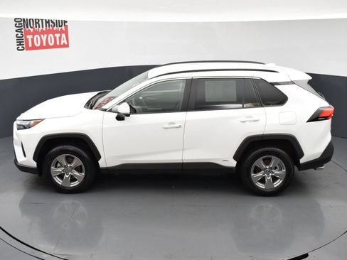 Used 2025 Toyota RAV4 XLE AWD/4WD image 17