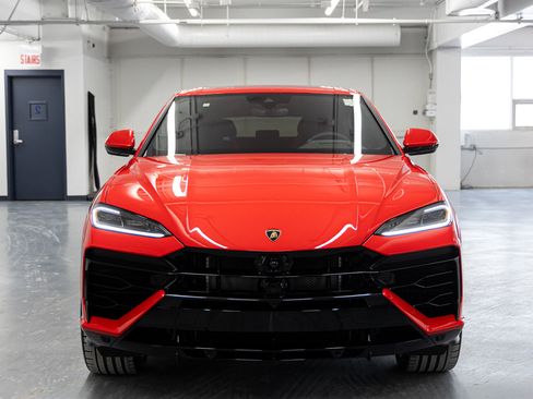 New 2026 Lamborghini Urus SE image 7
