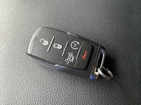 Used 2025 RAM 1500 Big Horn AWD/4WD image 37