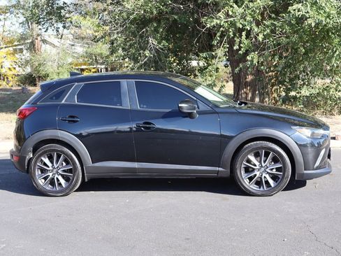 Used 2018 MAZDA CX-3 Touring w/ Preferred Equipment Package image 3