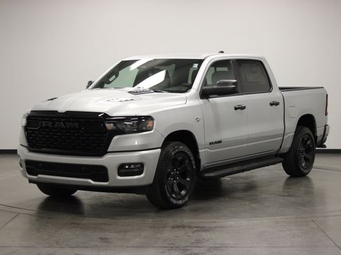 New 2026 RAM 1500 Express AWD/4WD image 4