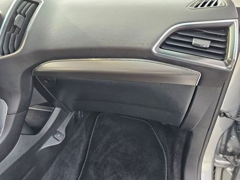 Used 2024 Ford Edge Titanium image 22