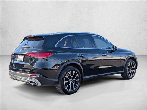 Certified 2025 Mercedes-Benz GLC 350e 4MATIC image 5