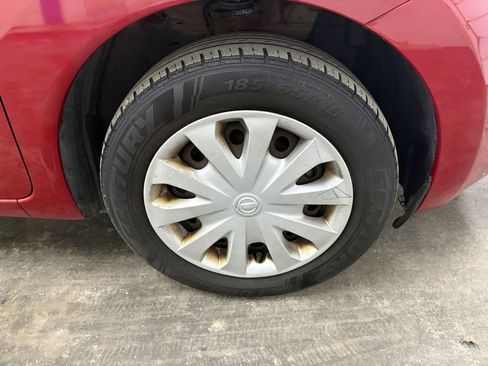 Used 2014 Nissan Versa Note S image 19