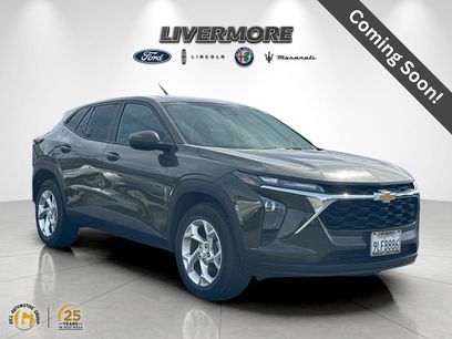 Used 2024 Chevrolet Trax LS w/ LS Convenience Package