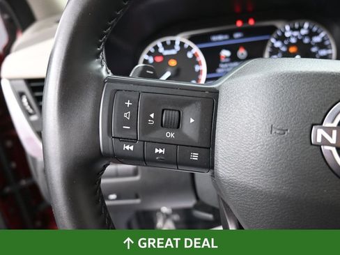 Used 2025 Nissan Rogue SV FWD image 34