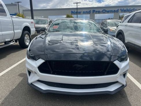 Used 2020 Ford Mustang GT RWD image 2