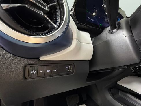 Certified 2025 Chevrolet Equinox EV LT w/ Convenience Package II FWD image 20