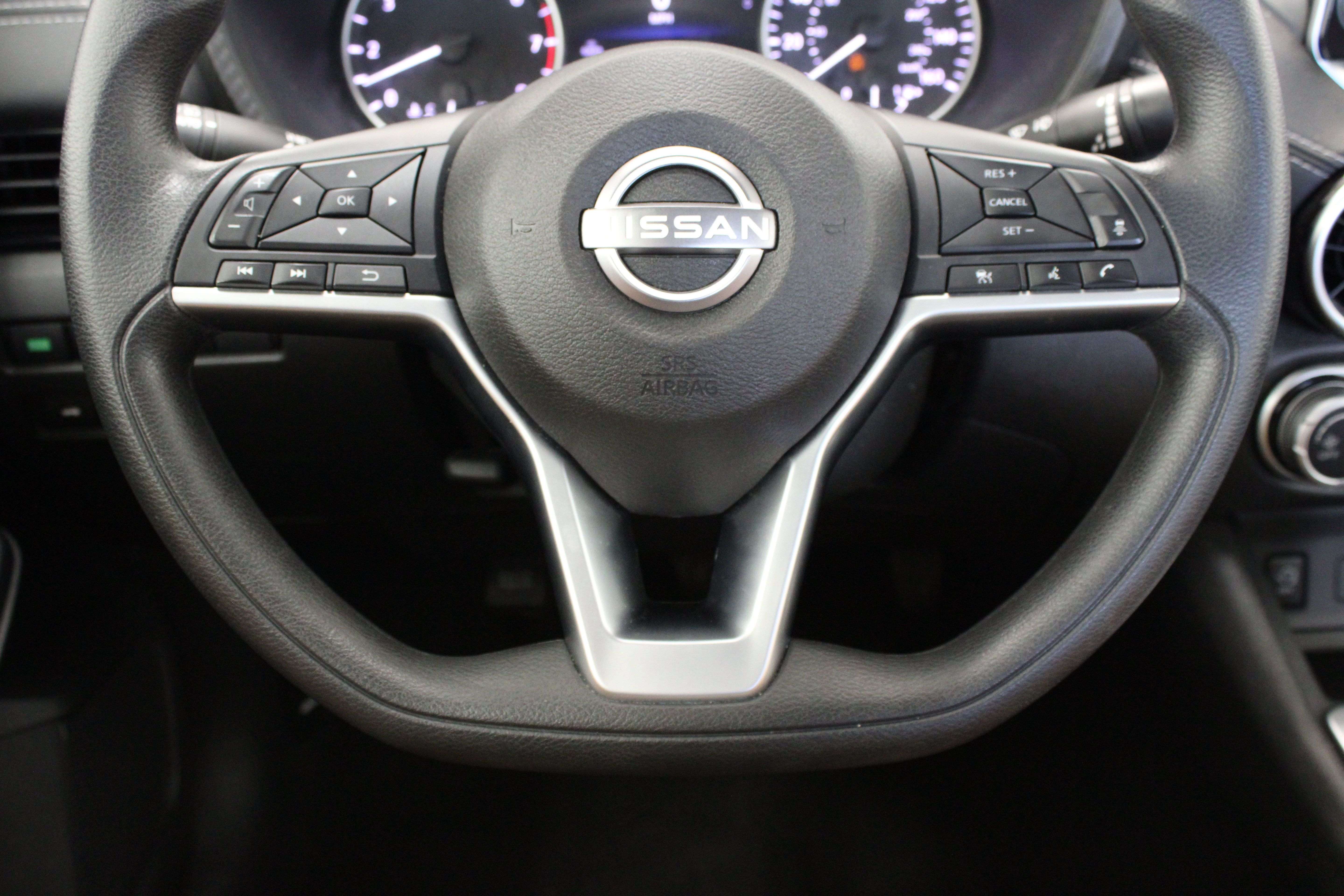 Used 2024 Nissan Sentra SV FWD image 23