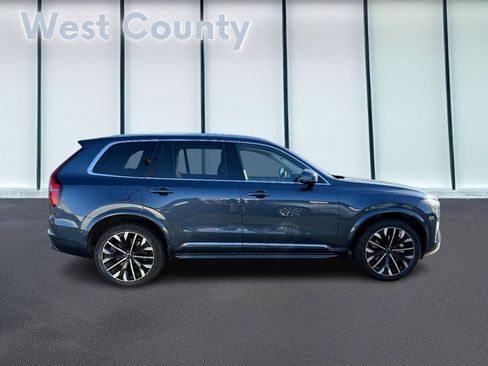 Used 2025 Volvo XC90 B6 Plus image 2