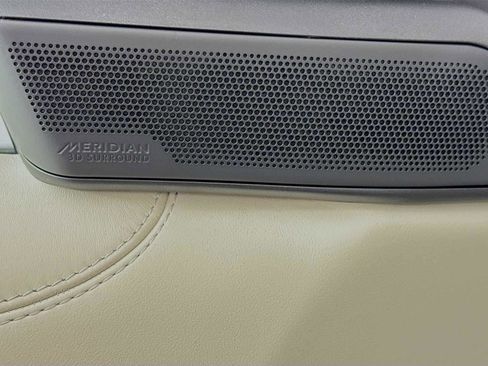 New 2025 Land Rover Range Rover SE image 20