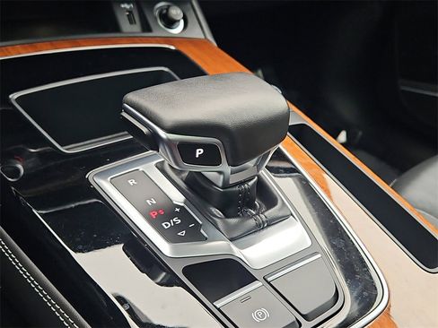 Certified 2023 Audi Q5 2.0T Premium Plus w/ Premium Plus Package image 33