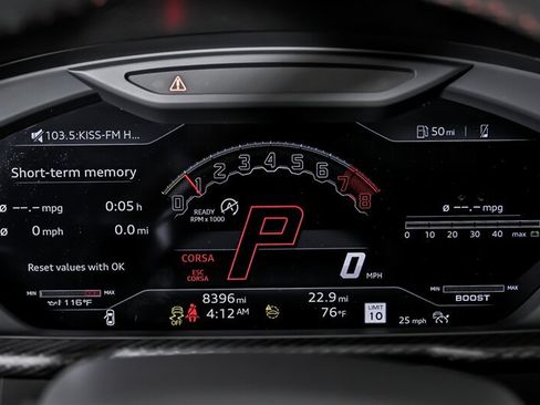 Used 2023 Lamborghini Urus Performante AWD/4WD image 26