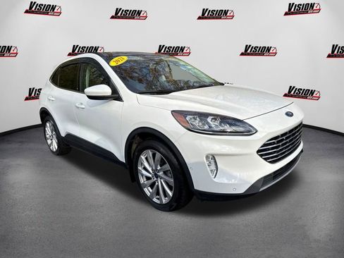 Used 2021 Ford Escape Titanium w/ Titanium Elite Package image 3