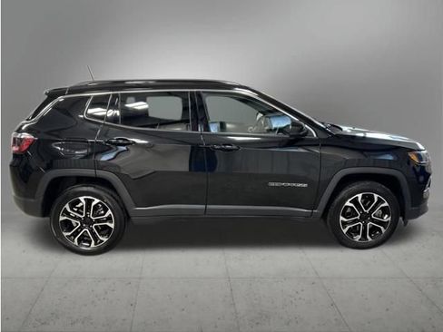 Used 2023 Jeep Compass Limited AWD/4WD image 6