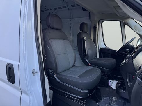 Used 2021 RAM ProMaster 2500 image 22