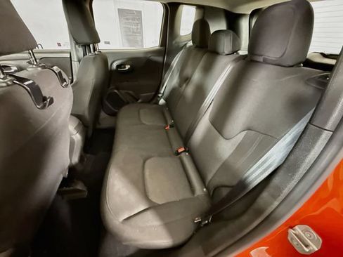 Used 2021 Jeep Renegade Sport FWD image 23