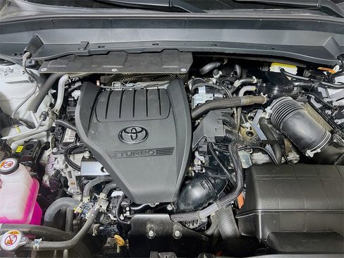 Certified 2025 Toyota Grand Highlander AWD Hybrid image 29