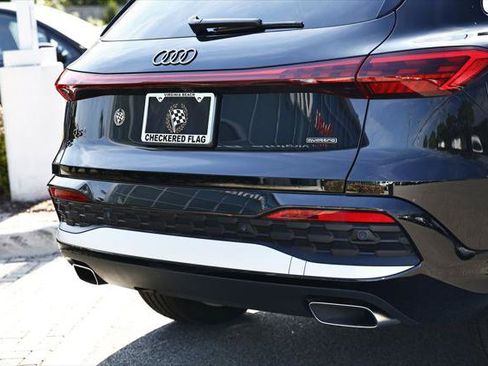 Certified 2025 Audi Q5 Premium Plus w/ Premium Plus AWD/4WD image 8