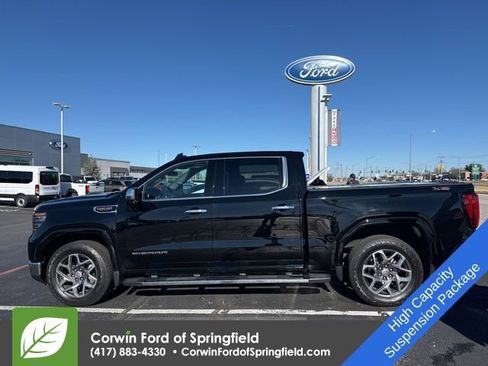 Used 2022 GMC Sierra 1500 SLT w/ SLT Premium Plus Package image 8