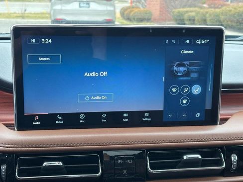 Used 2023 Lincoln Nautilus Reserve w/ Equipment Group 201A image 22