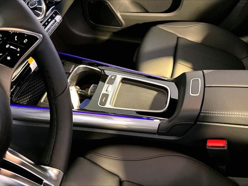 New 2026 Mercedes-Benz GLA 250 4MATIC image 10