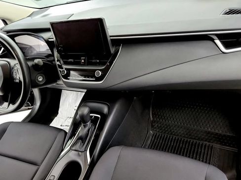 Used 2024 Toyota Corolla LE FWD image 16