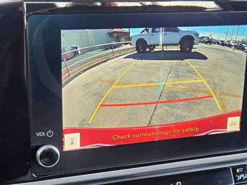 Certified 2025 Toyota Camry SE image 12