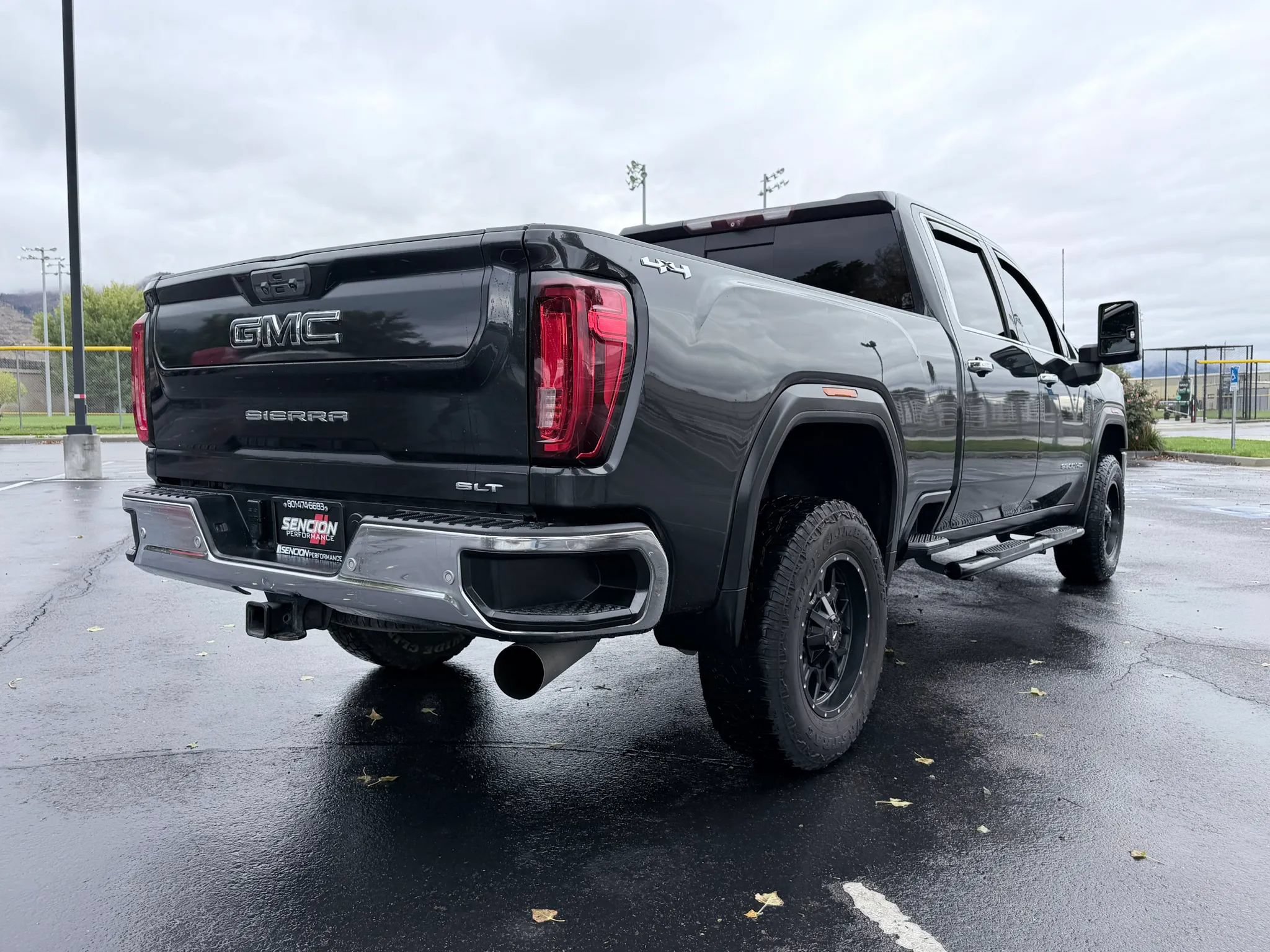 Used 2020 GMC Sierra 3500 SLT w/ Technology Package AWD/4WD image 5
