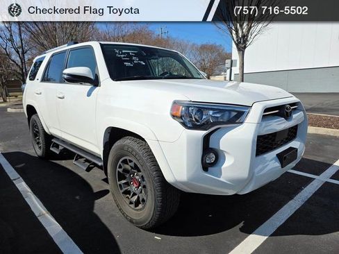 Used 2023 Toyota 4Runner SR5 Premium w/ Moonroof Package image 3