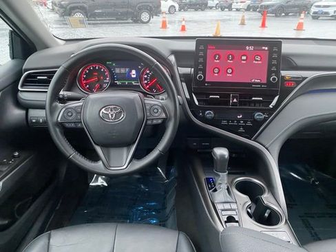 Used 2023 Toyota Camry XSE image 9