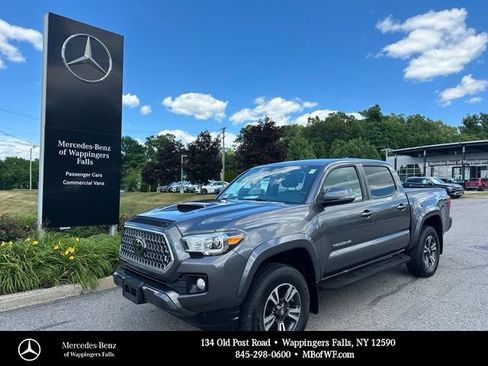 Used 2019 Toyota Tacoma TRD Sport w/ Technology Package AWD/4WD image 1