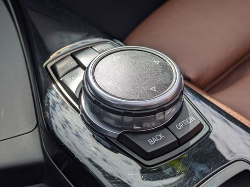 Used 2016 BMW 228i xDrive Convertible image 28