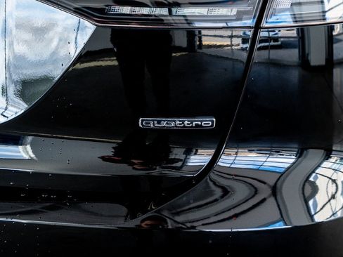 Used 2022 Audi Q4 e-tron Premium Plus image 28