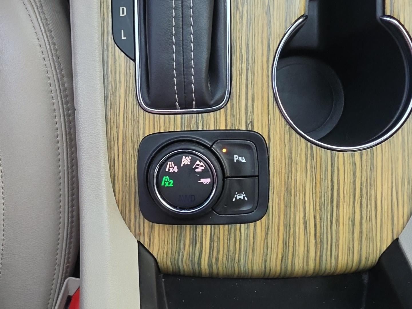 Used 2019 GMC Acadia Denali w/ Technology Package AWD/4WD image 31