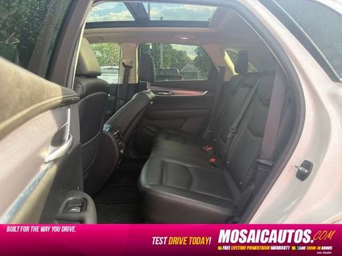 Used 2018 Cadillac XT5 Premium Luxury w/ Driver Assist Package AWD/4WD image 6