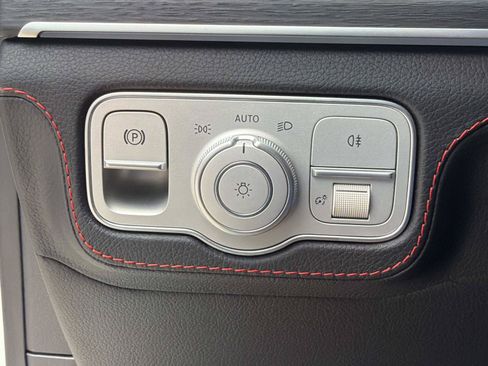 Certified 2025 Mercedes-Benz GLE 53 AMG 4MATIC image 30