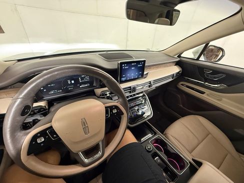 Certified 2022 Lincoln Corsair Reserve w/ Equipment Group 201A image 25