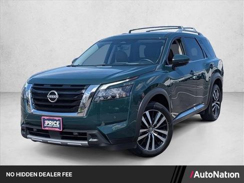 Used 2025 Nissan Pathfinder Platinum w/ Cargo Package AWD/4WD image 1