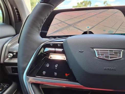 New 2026 Cadillac Vistiq Luxury image 17