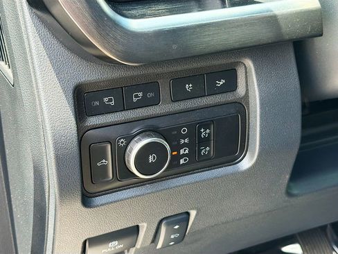 Used 2023 Ford F250 Lariat w/ Lariat Ultimate Package AWD/4WD image 10