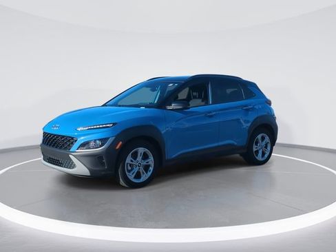 Used 2023 Hyundai Kona SEL image 4