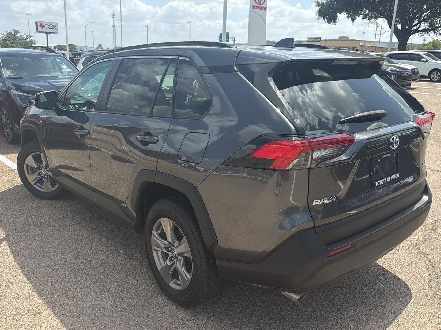 Certified 2023 Toyota RAV4 XLE w/ XLE Grade Weather Package AWD/4WD image 5