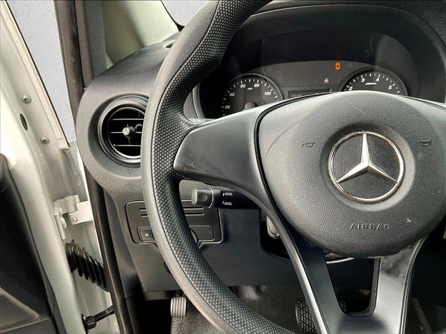 Used 2020 Mercedes-Benz Metris image 19