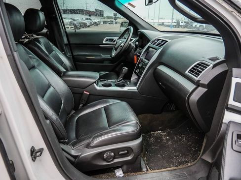 Used 2013 Ford Explorer XLT FWD image 11