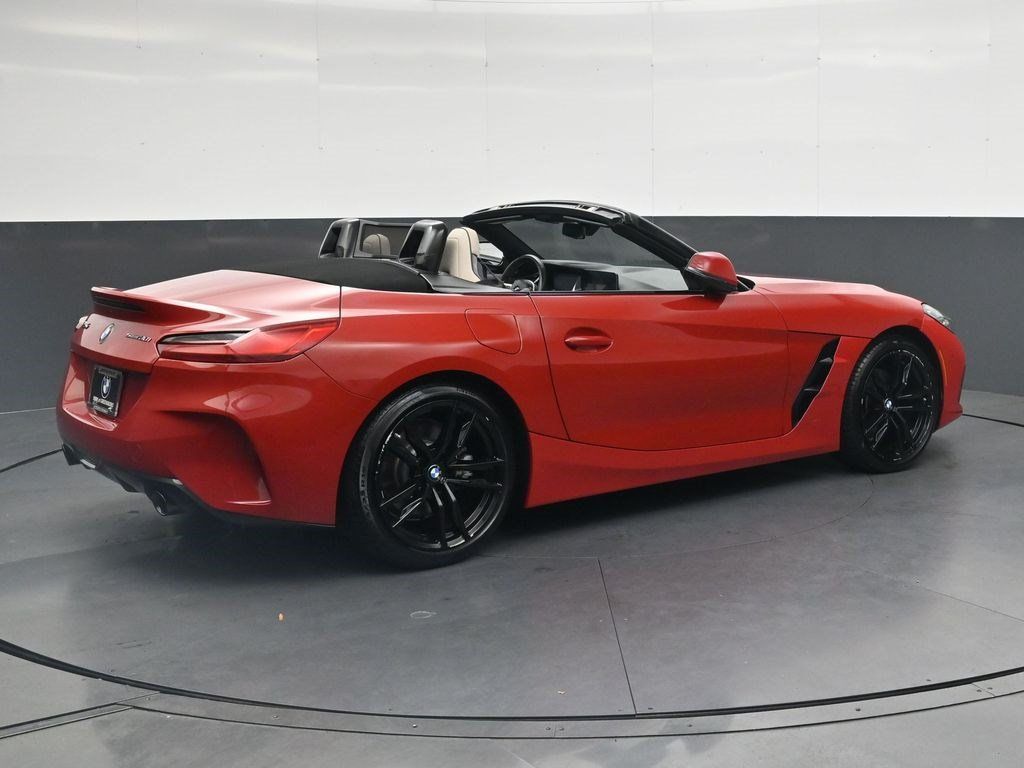 Used 2019 BMW Z4 sDrive30i w/ M Sport Package RWD image 4
