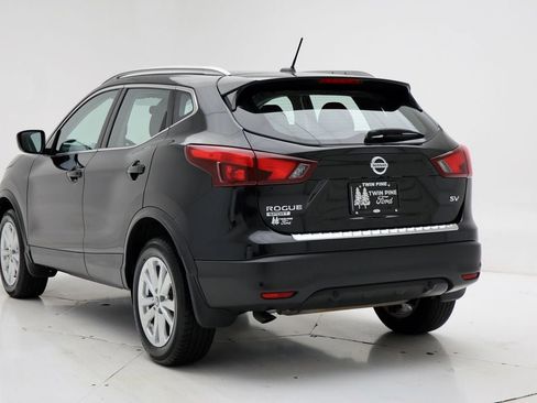 Used 2019 Nissan Rogue Sport SV image 6